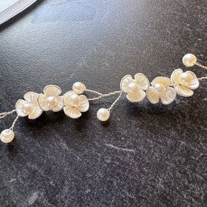 Bridal Flower and Pearl Headband New! Flower Girl, 1st Communion, Bridesmaid